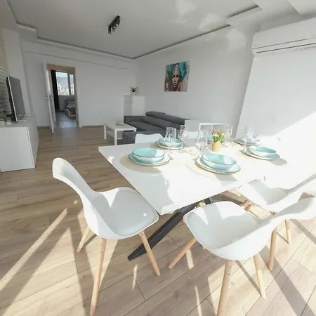 Appartamento Sunny 2-bedroom With Sea View *